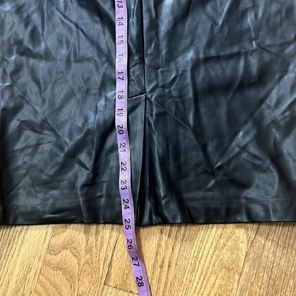I.N.C INTERNATIONAL CONCEPTS FAUX LEATHER PENCIL SKIRT SIZE 12 - Picture 8 of 8